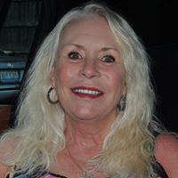 Theresa Bolton Photo 31