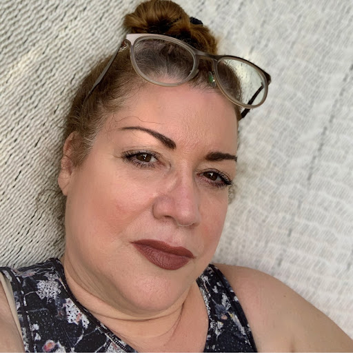 Janet Perez Photo 3