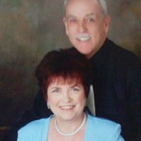 Sandra Shepard Photo 29