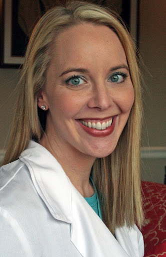 Amy Armstrong Photo 32