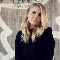 Erica Lang Photo 10