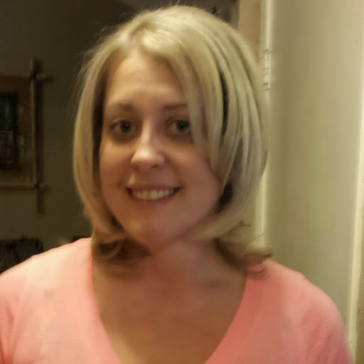 Teresa Lively Photo 33