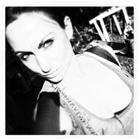 Elizabeth Mathers Photo 10