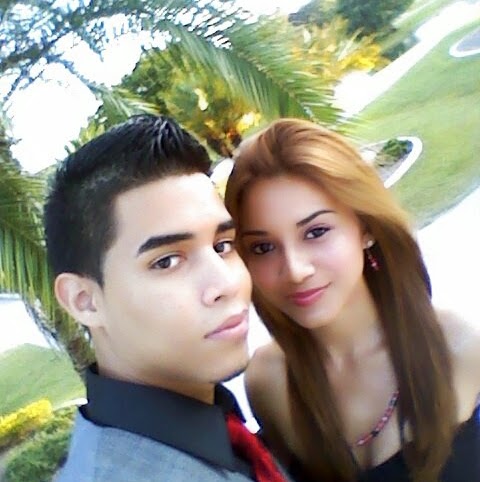 Elizabeth Medina Photo 45