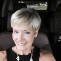 Julie Eckard Photo 12