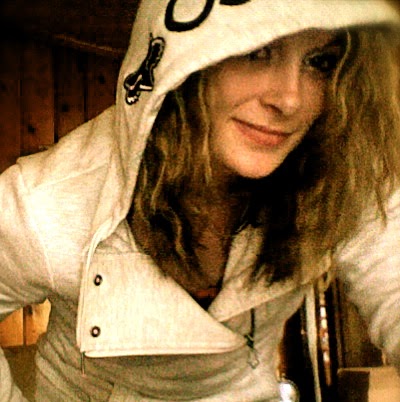 Kristen Connell Photo 19