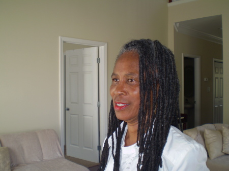 Judith Hall Photo 40