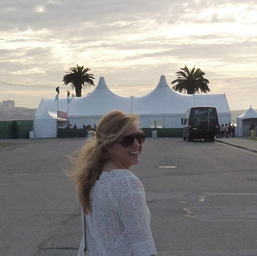 Victoria Schramm Photo 10