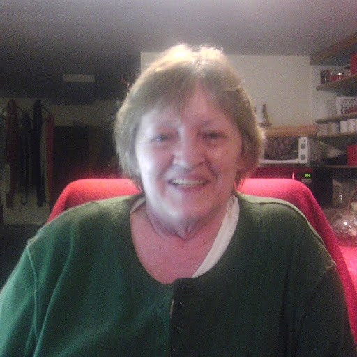 Carolyn Sutton Photo 9