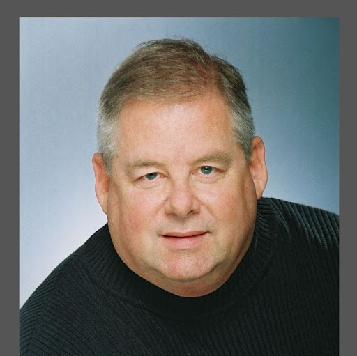Mark Wells Photo 15
