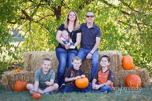 Julie Dickerson Photo 30