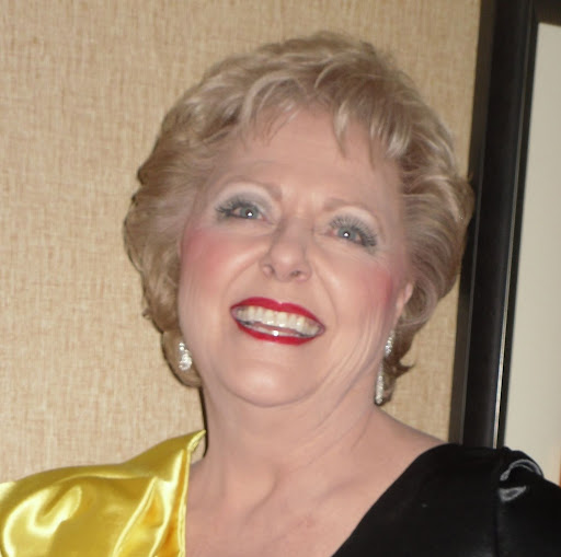 Bobbie Hoover Photo 3