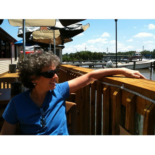 Elaine Kaplan Photo 23