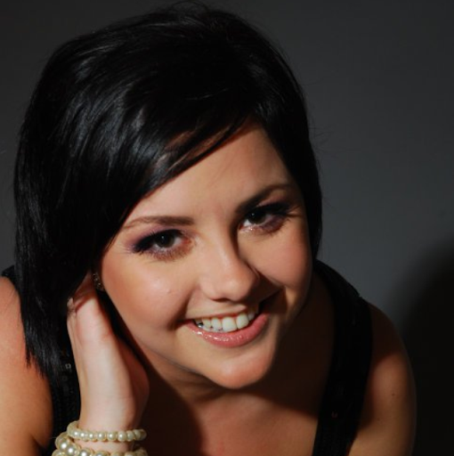 Rebecca Sullivan Photo 38