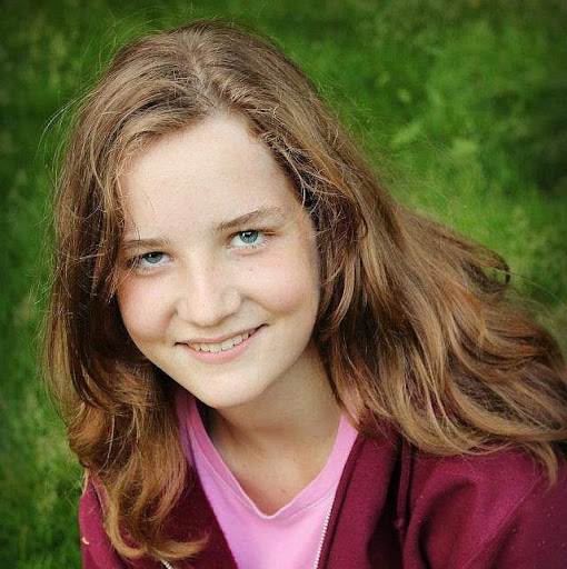 Charlotte Weiss Photo 7