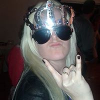Claire Davies Photo 11