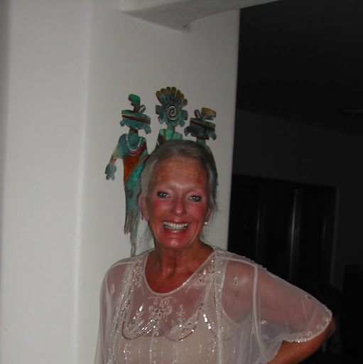 Janet Summers Photo 6