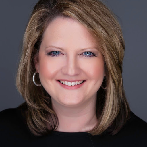 Lori Brady Photo 14