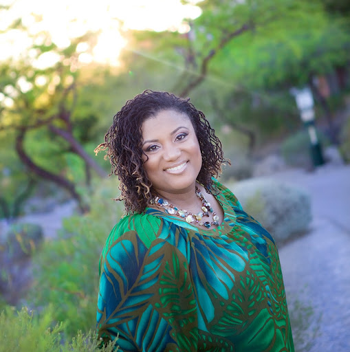Toni Ellis Photo 14