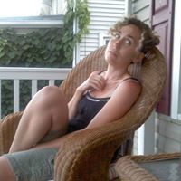 Becky Lowe Photo 42