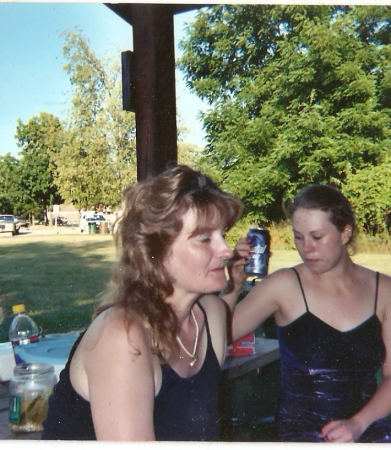 Linda Robertson Photo 13