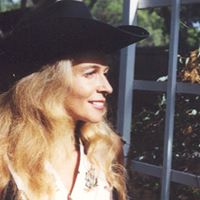 Bonnie Schneider Photo 41