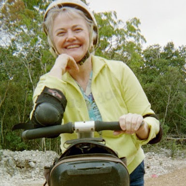 Sue Vaughn Photo 30