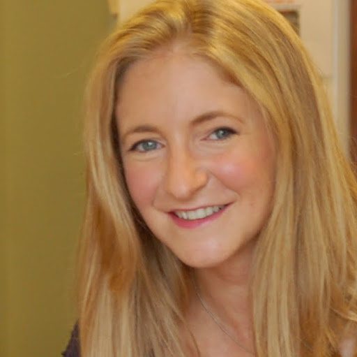 Julie George Photo 41