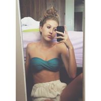 Adriana Simpson Photo 7