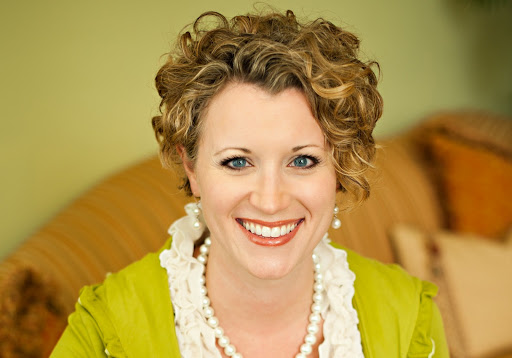 Jaime Turner Photo 20