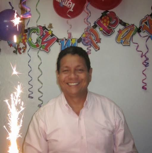 Mario Hernandez Photo 27