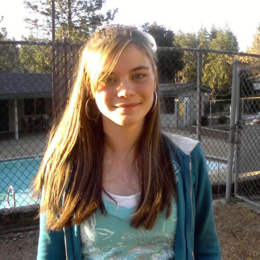 Gloria Wallace Photo 7