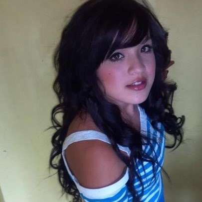 Jessica Serna Photo 37