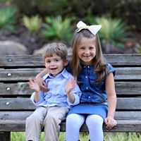 Laura Holliday Photo 32