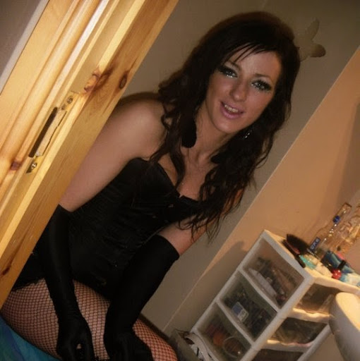 Laura Forrest Photo 36