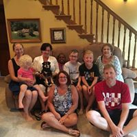 Beth Mills Photo 20