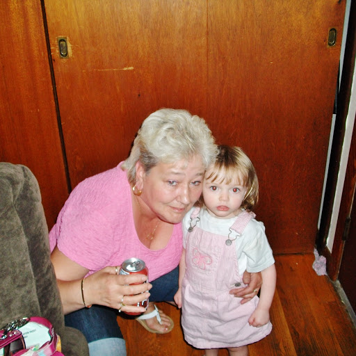 Julie Williams Photo 18