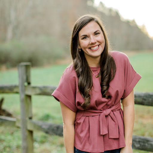 Julie Cline Photo 40