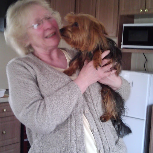 Catherine Weaver Photo 14