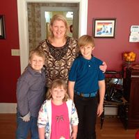 Michelle Yates Photo 47