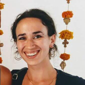 Julia Marks Photo 12