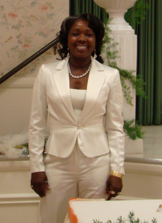 Suzanne Powell Photo 24