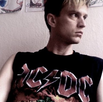 Stephen Taylor Photo 60