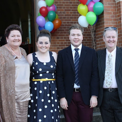 Helen Higgins Photo 14