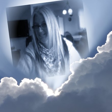 Suzanne Sullivan Photo 35