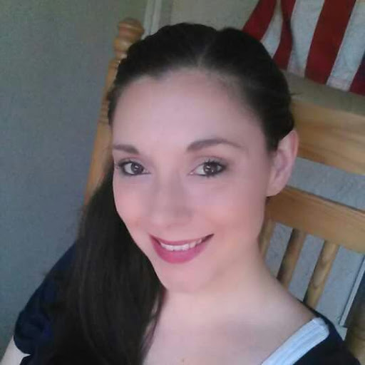 Lauren Lynch Photo 36