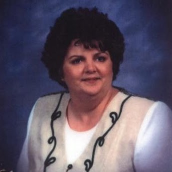 Anna Collier Photo 14
