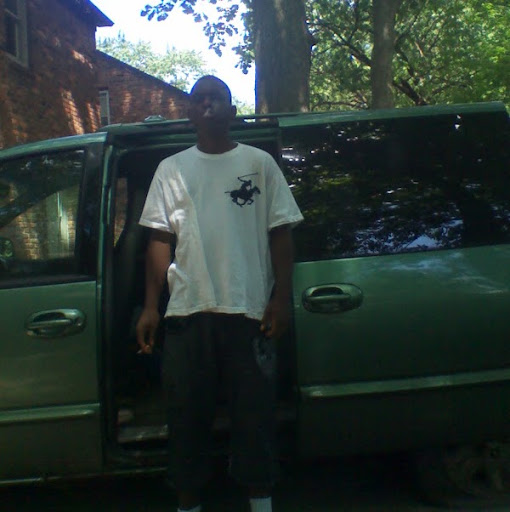 Vinnie Robinson Photo 1
