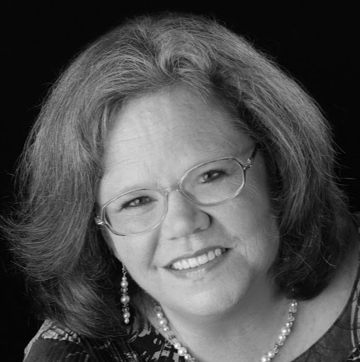 Carol Ellis Photo 8