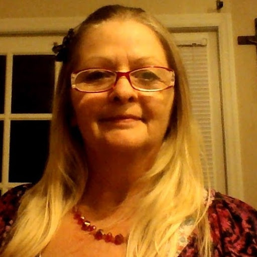 Diana Dees Photo 22